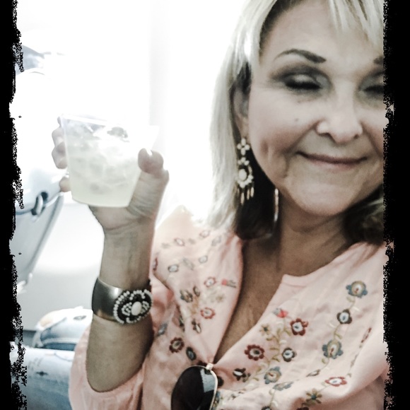 Meet the Posher, Sarah - Picture 1 of 1